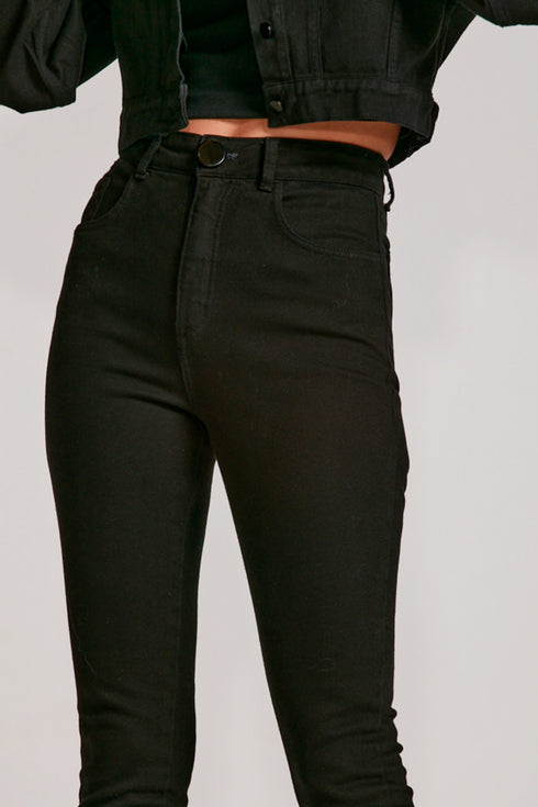 CALÇA SKINNY SARJA PRETO
