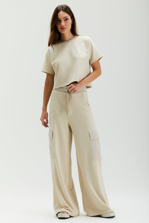 T-SHIRT MANGA CURTA BEGE