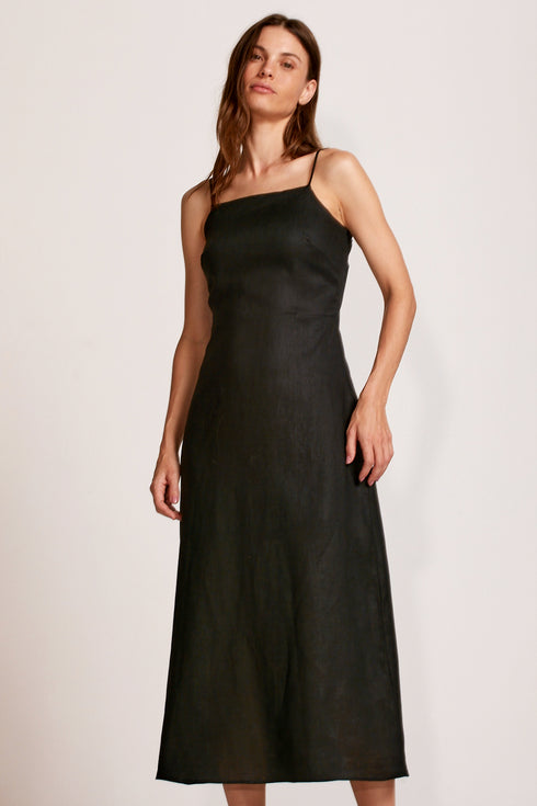 VESTIDO FENDA LATERAL PRETO