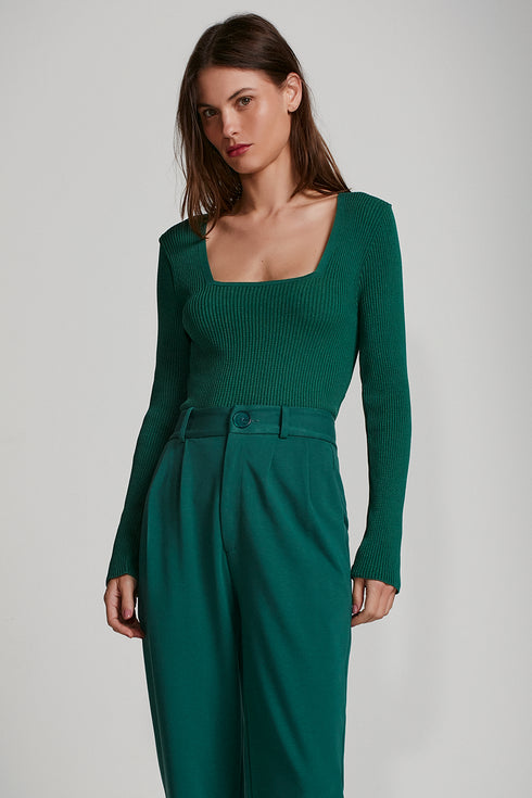 BLUSA DECOTE QUADRADO TRICÔ VERDE