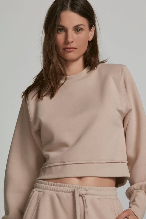 BLUSA GOLA ALTA BEGE