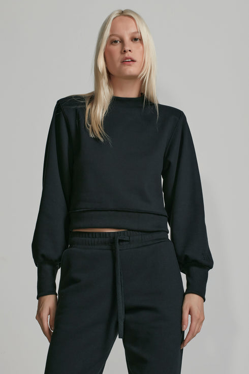 BLUSA GOLA ALTA PRETO