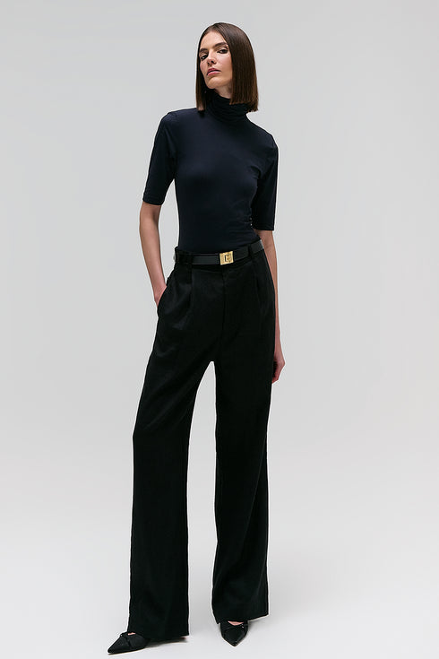 BLUSA GOLA ALTA PRETO