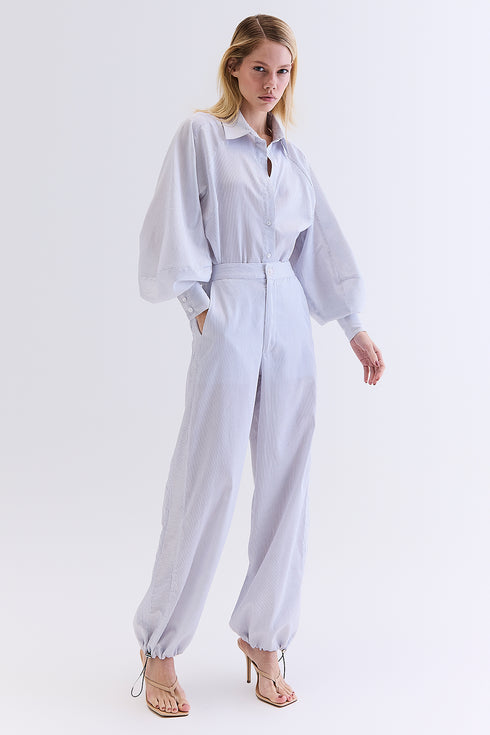 CALÇA LISTRADA OFF COM MARINHO