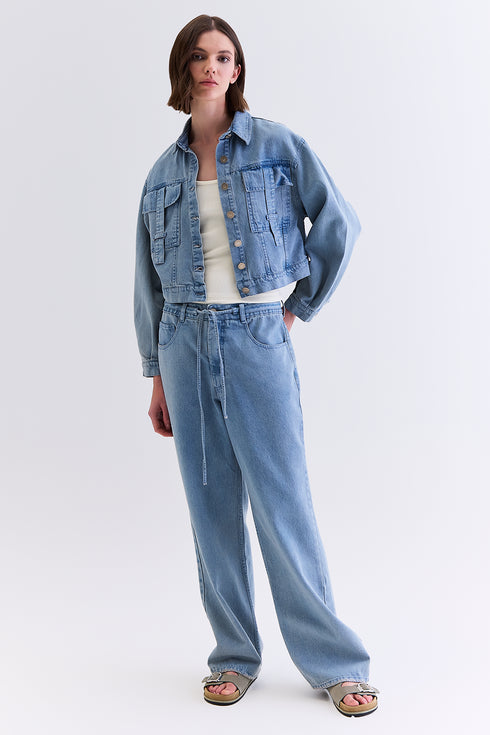 CALÇA JEANS AMARRAÇÃO AZUL CLARO