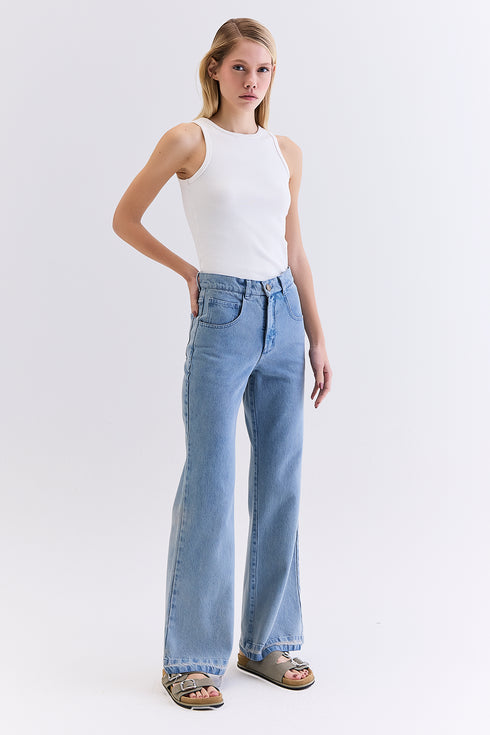 CALÇA JEANS RETA AZUL CLARO