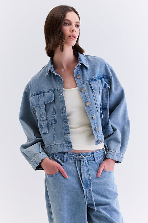 JAQUETA FAIXAS AZUL CLARO