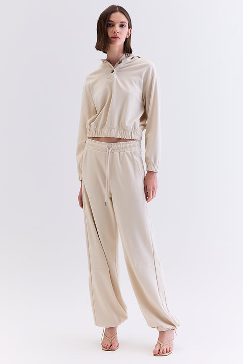 CALÇA AJUSTE NA BARRA NATURAL