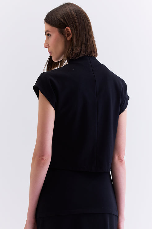 BLUSA GOLA ALTA PRETO