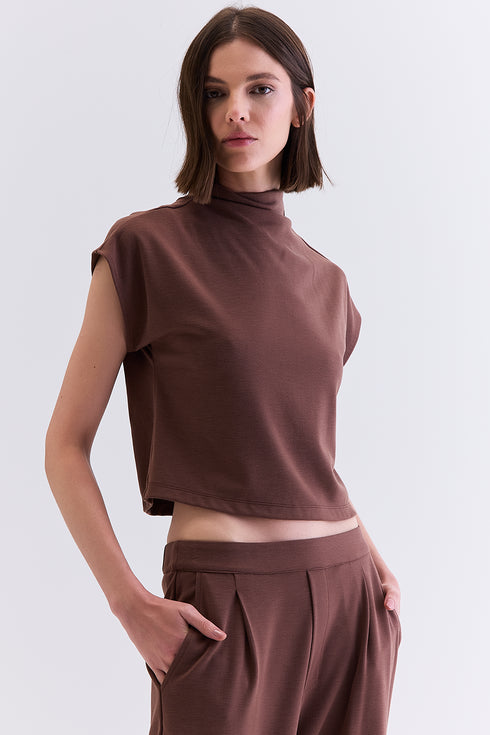BLUSA GOLA ALTA CHOCOLATE
