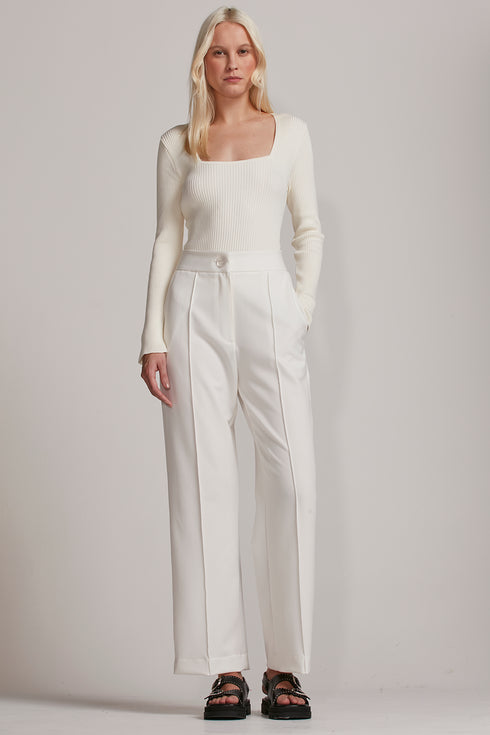 BLUSA DECOTE QUADRADO TRICÔ OFF WHITE