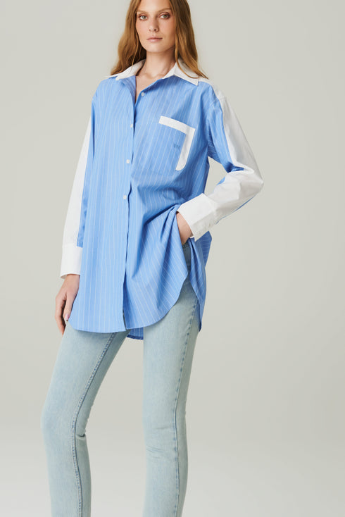 CAMISA OVER LISTRA RECORTE AZUL CLARO