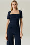BLUSA FLUIDA DECOTE MARINHO