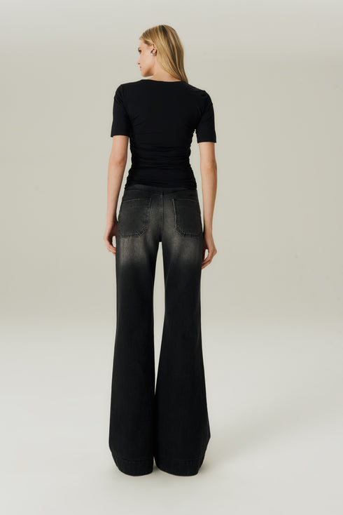 BLUSA FLUIDA DECOTE PRETO