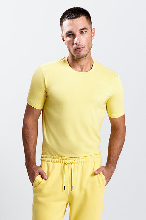 T-SHIRT AMARELA