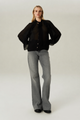 CALÇA JEANS FLARE CINZA